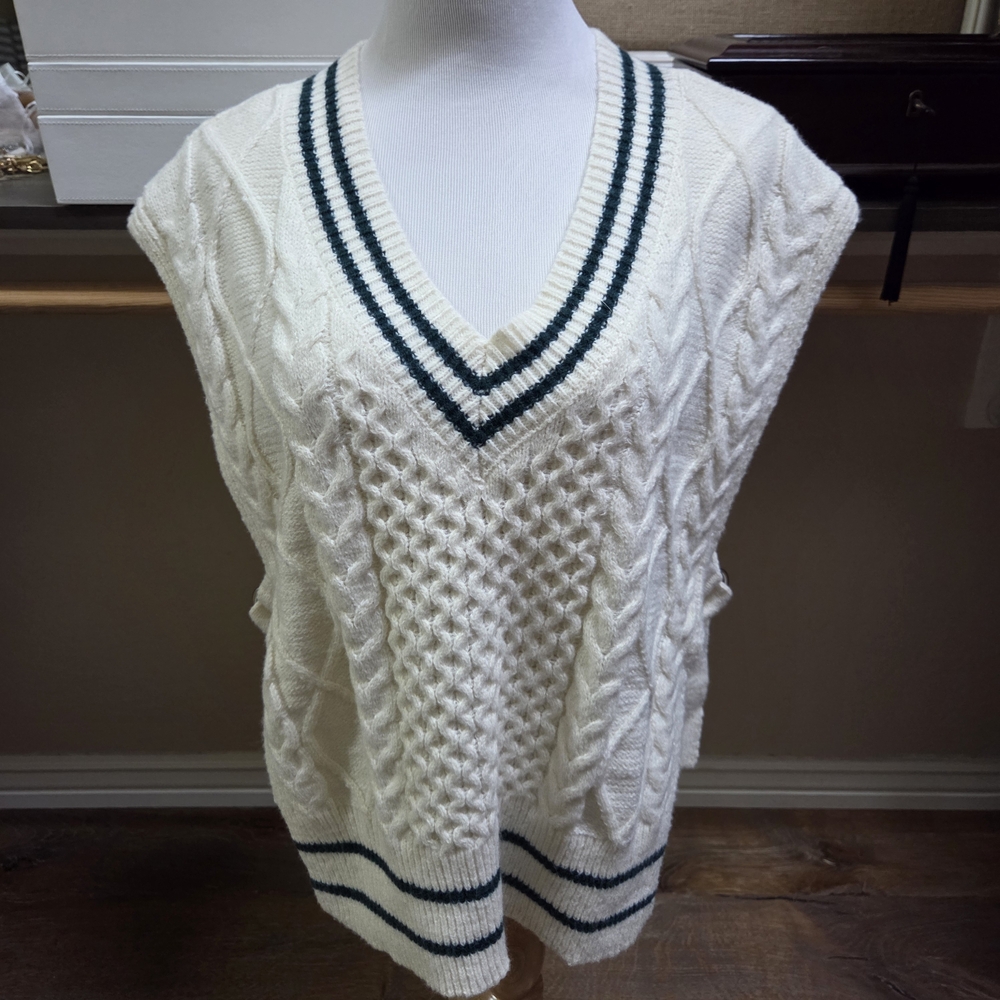Blu Pepper White V-Neck Sweater